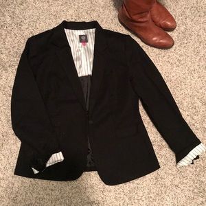 Vince Camuto black blazer